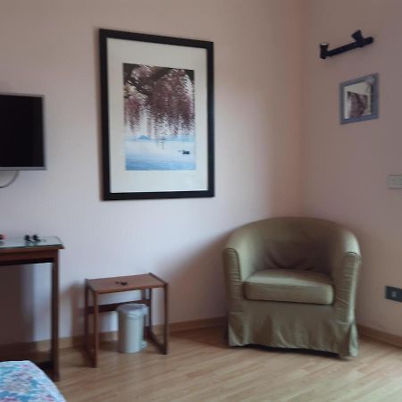 Balcone Fiorito Bed & Breakfast Menaggio Exterior photo