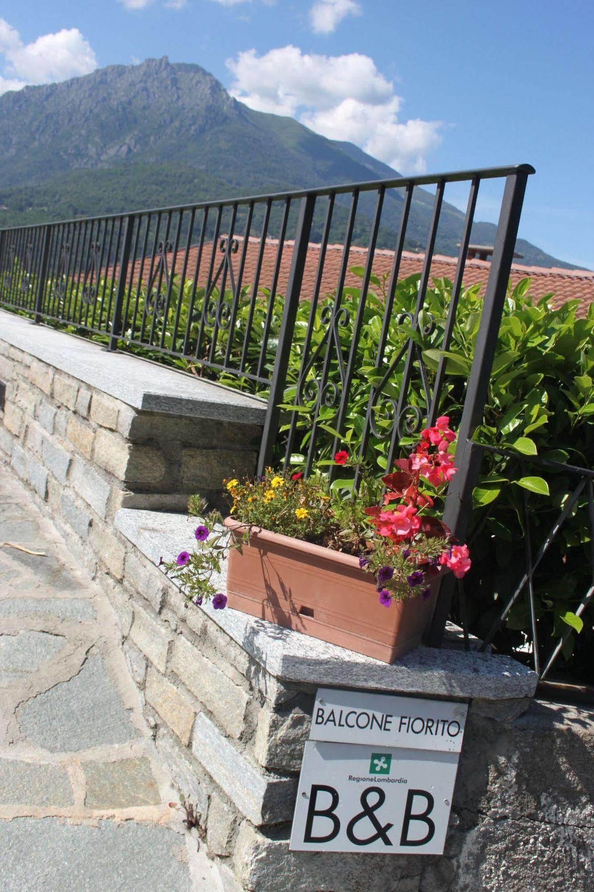 Balcone Fiorito Bed & Breakfast Menaggio Exterior photo