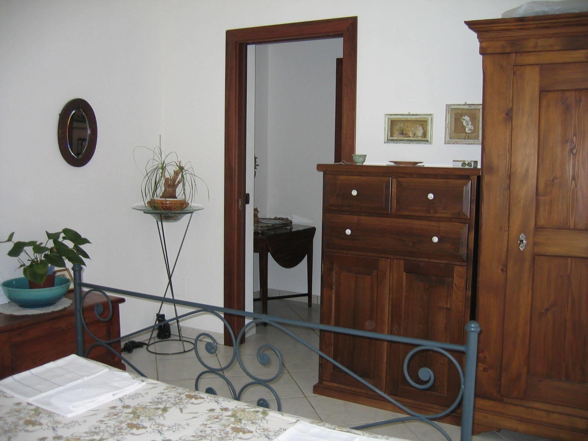 Balcone Fiorito Bed & Breakfast Menaggio Exterior photo