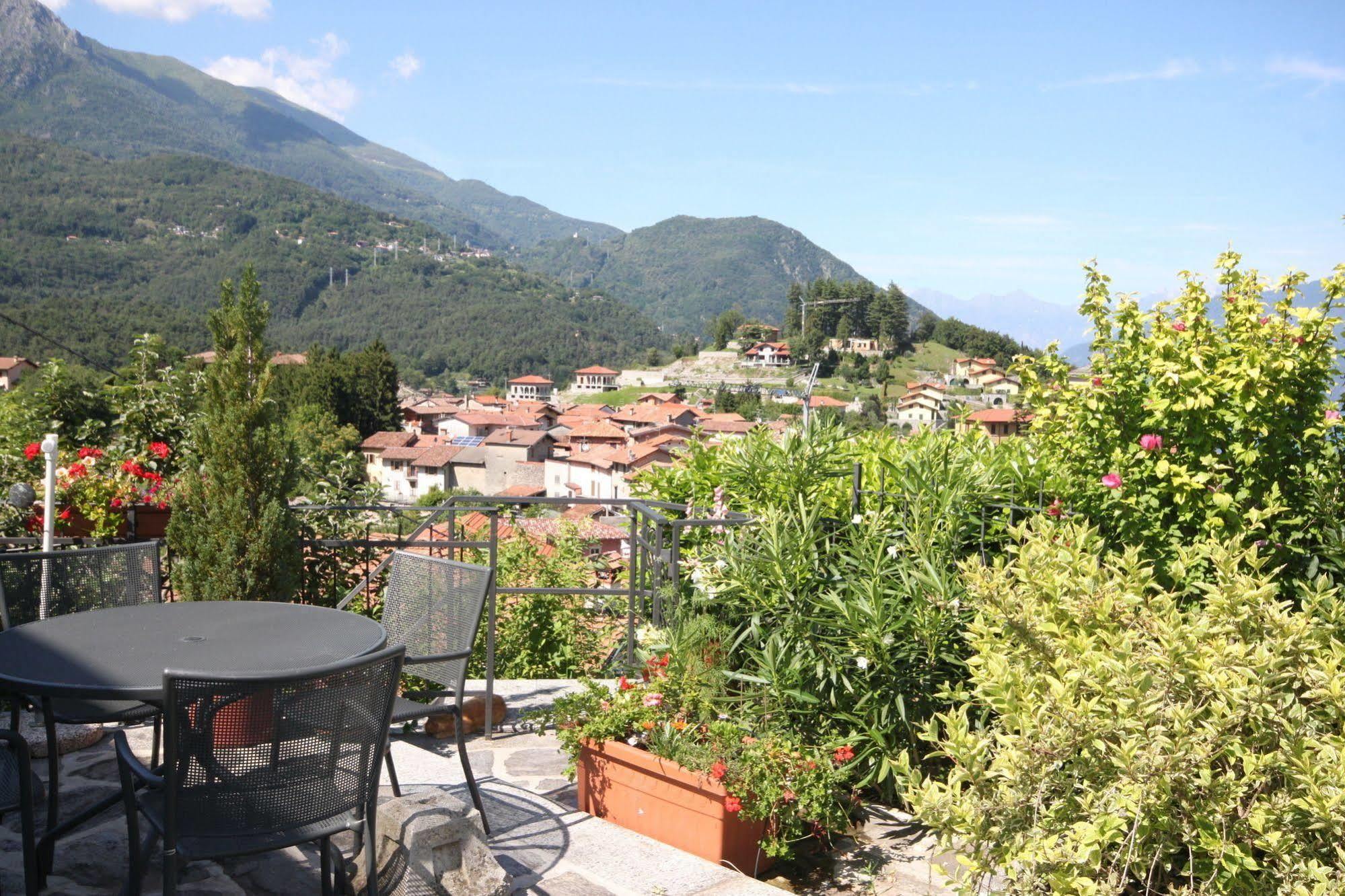 Balcone Fiorito Bed & Breakfast Menaggio Exterior photo