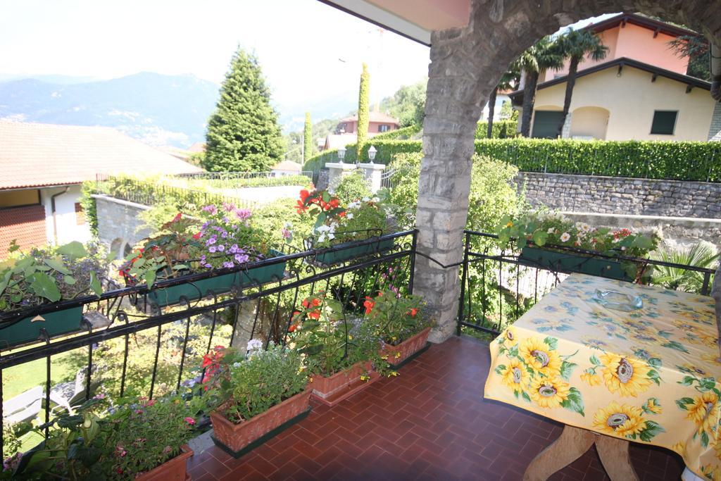 Balcone Fiorito Bed & Breakfast Menaggio Room photo